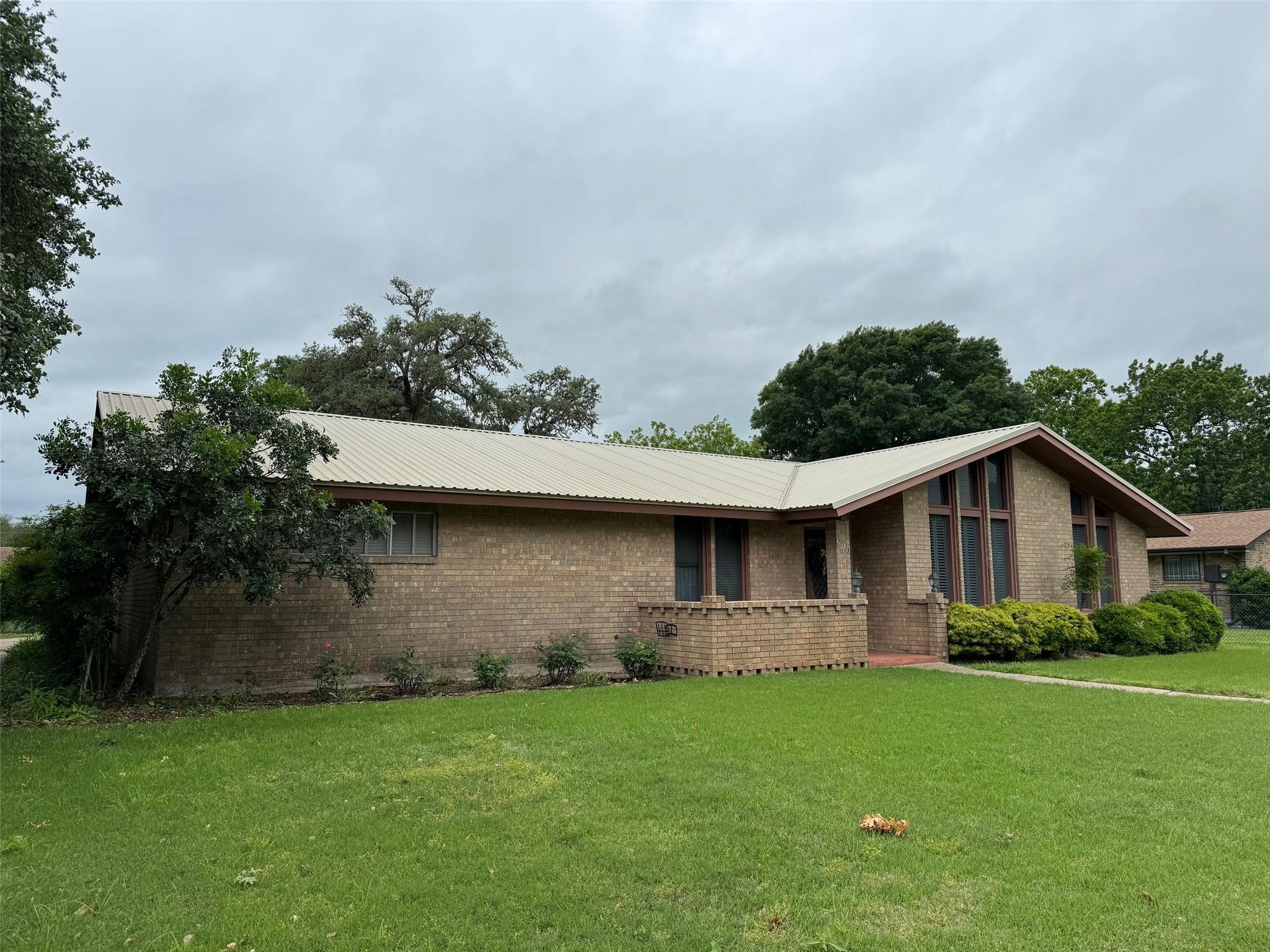 713 Sarah Jo Street La Grange TX 78945