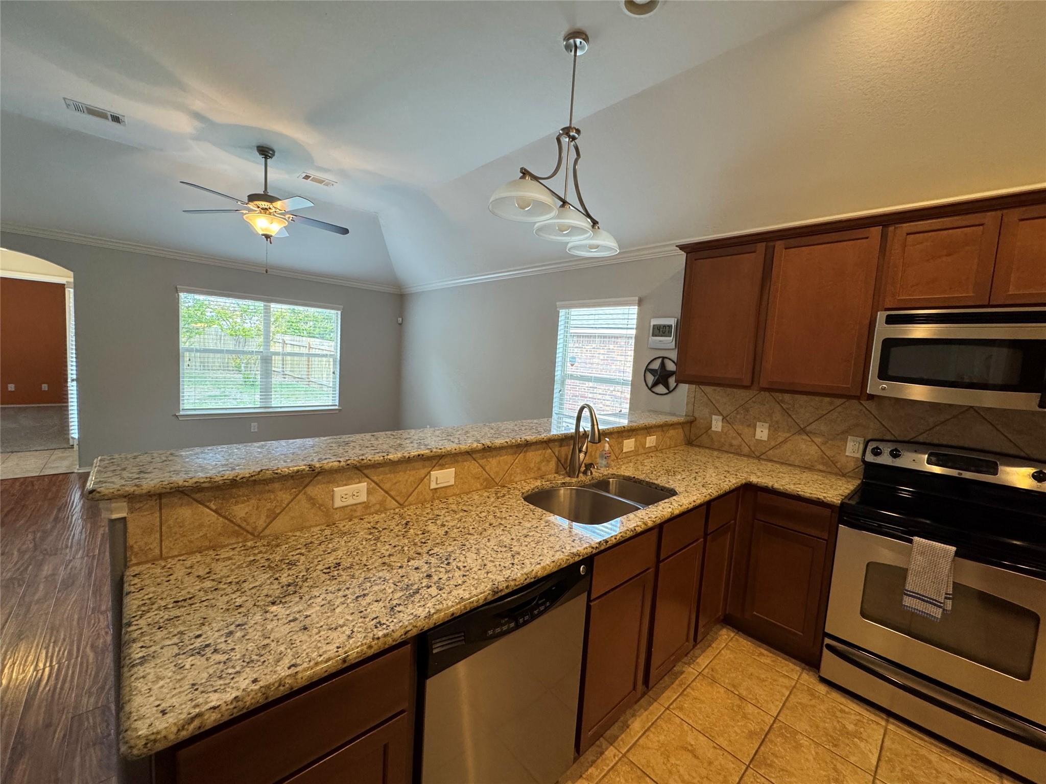 112 Eagle Owl Loop Leander TX 78641