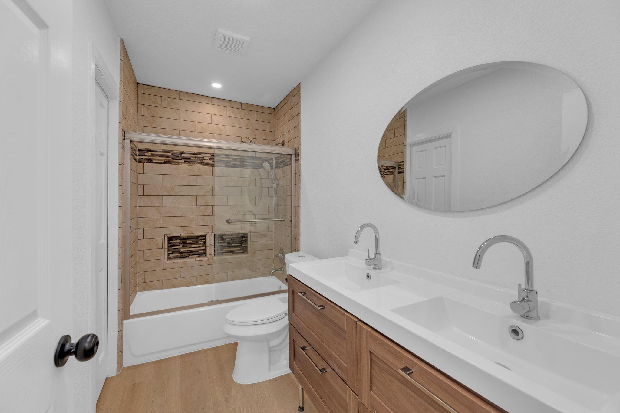 1709 Cecelia Street Taylor TX 76574