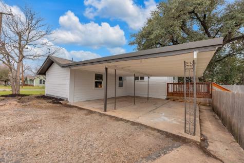 1709 Cecelia Street Taylor TX 76574