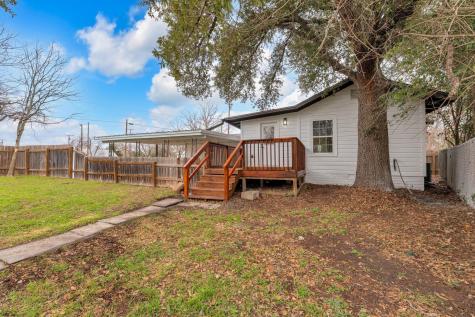 1709 Cecelia Street Taylor TX 76574