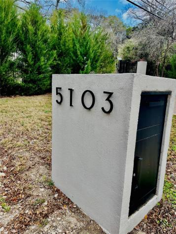 5103 Rollingwood Drive Rollingwood TX 78746