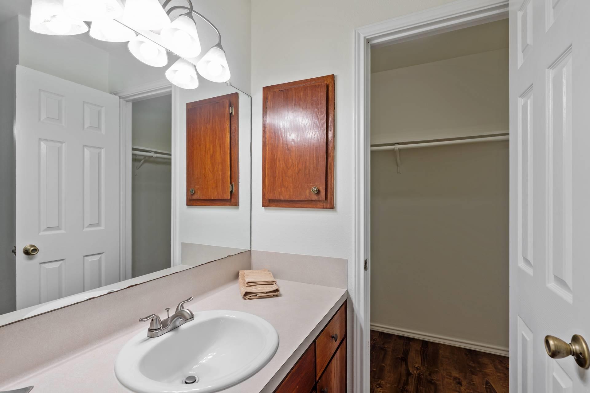 1802 Dixie Lane Round Rock TX 78664