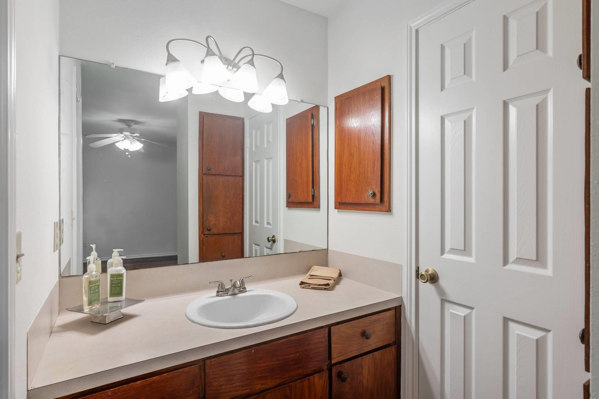 1802 Dixie Lane Round Rock TX 78664