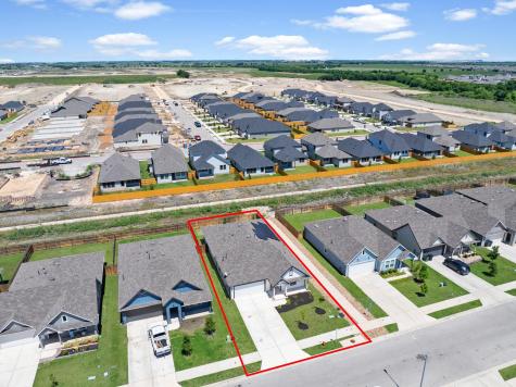 217 Sweetwater Creek Lane Hutto TX 78634