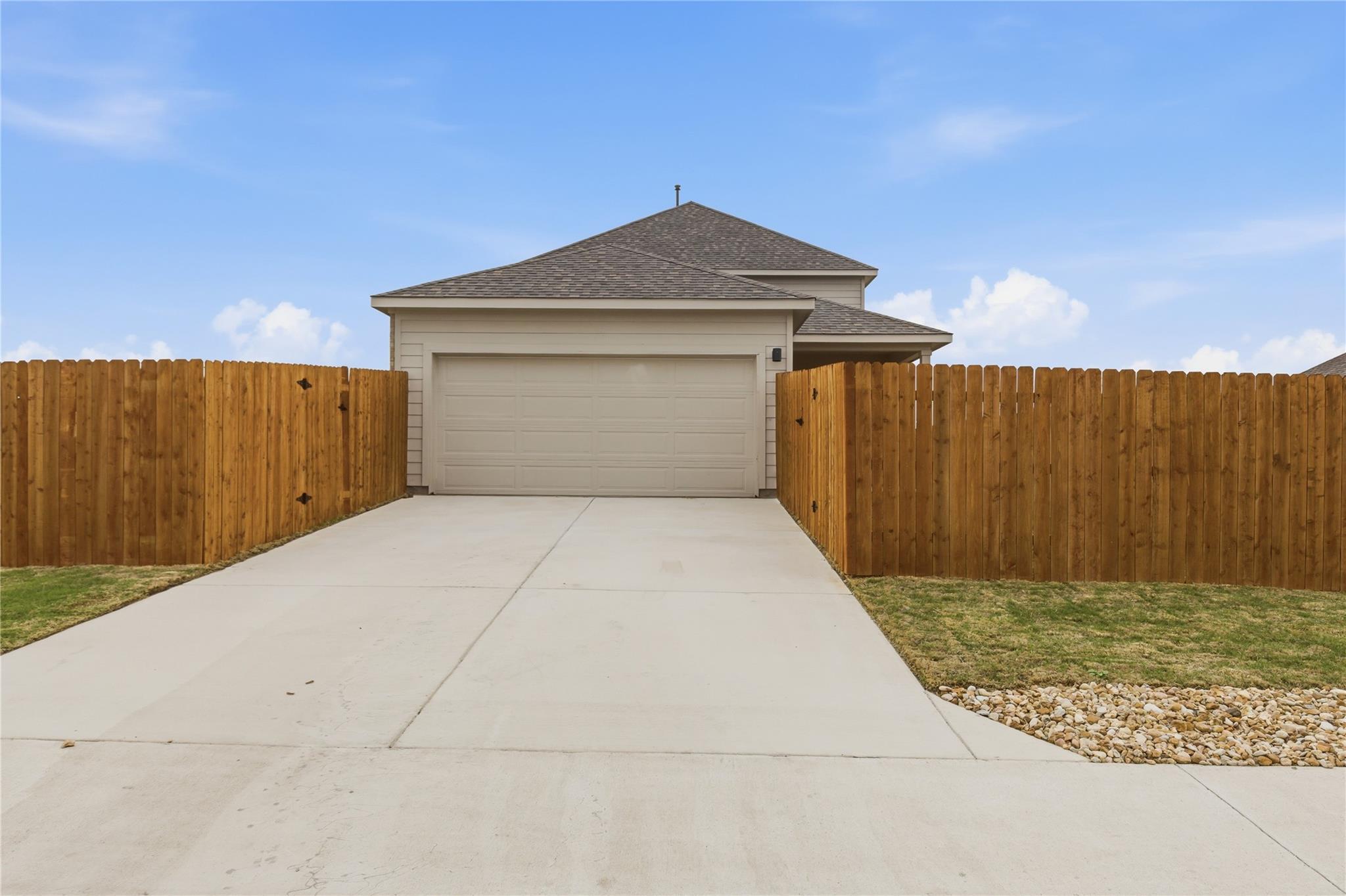 231 Bellie Lane Kyle TX 78640