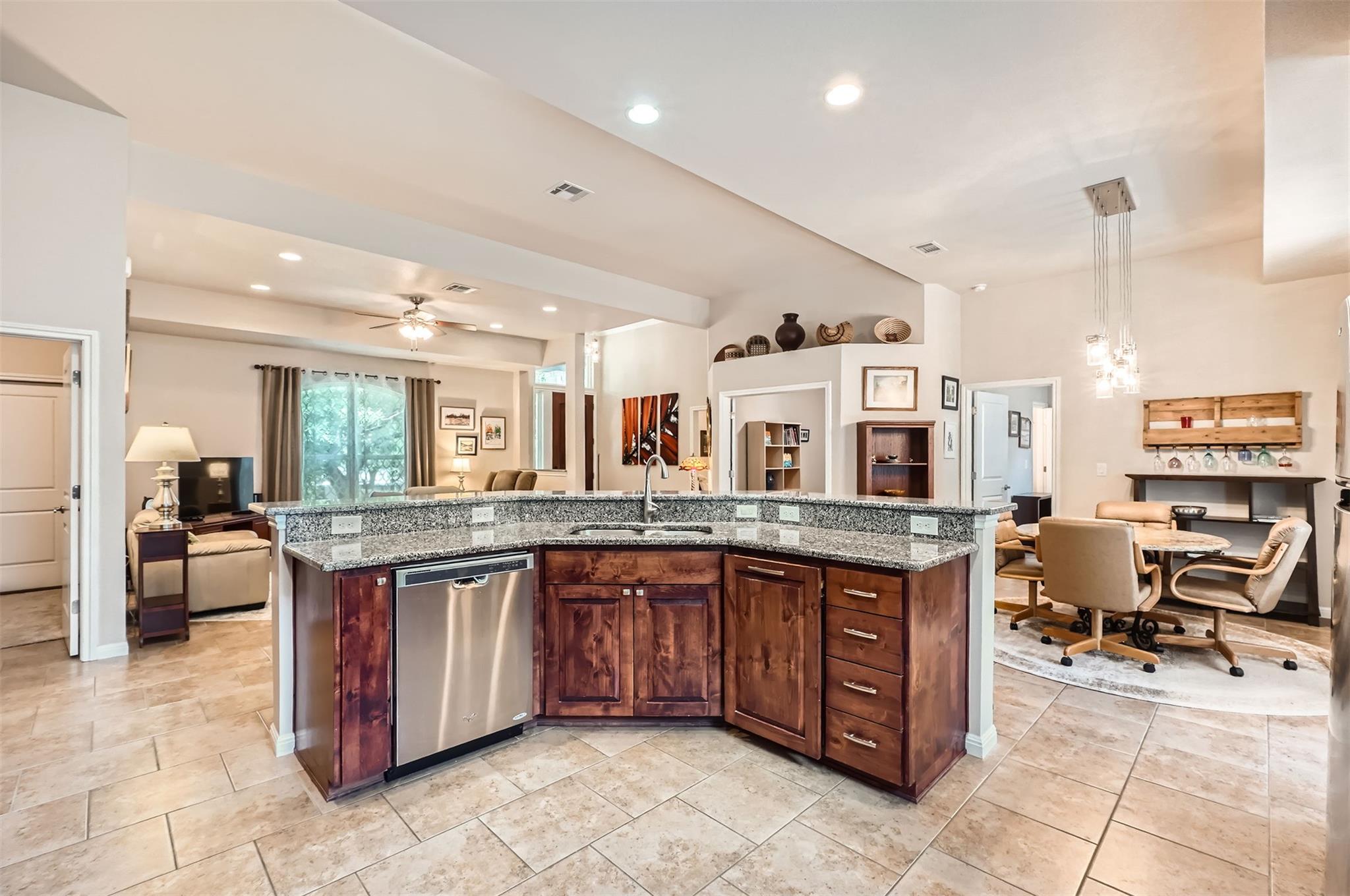 5501 Hitching Post Lago Vista TX 78645