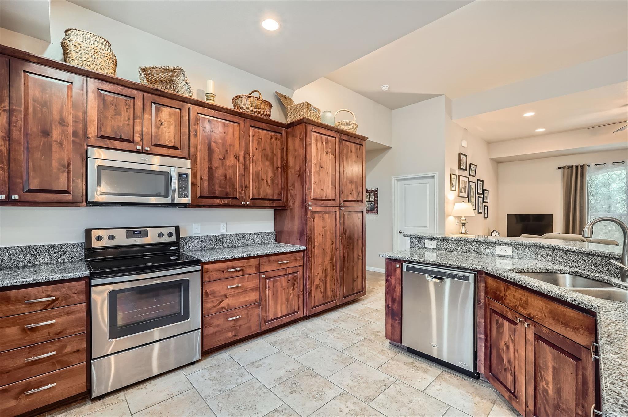 5501 Hitching Post Lago Vista TX 78645