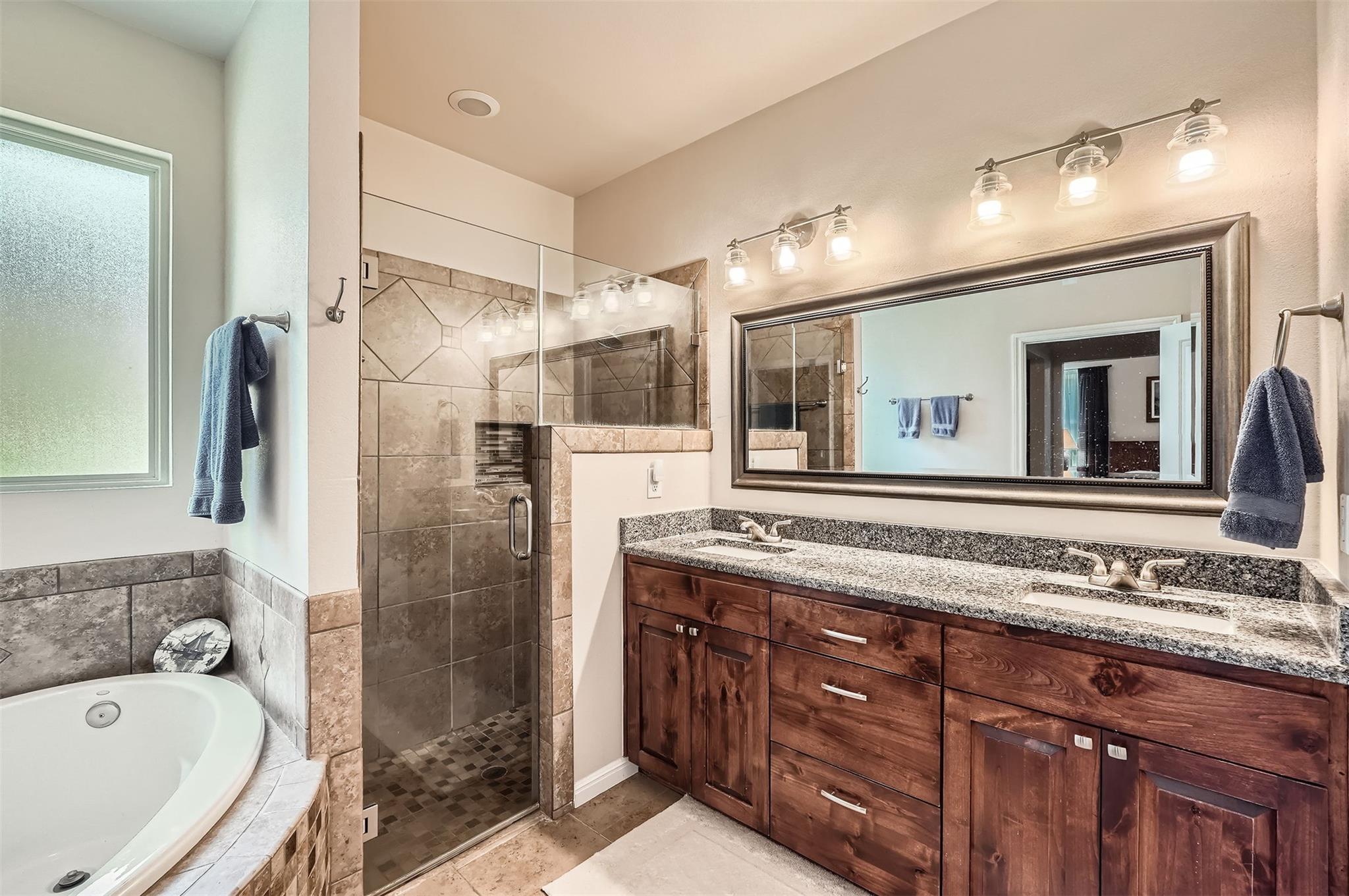 5501 Hitching Post Lago Vista TX 78645