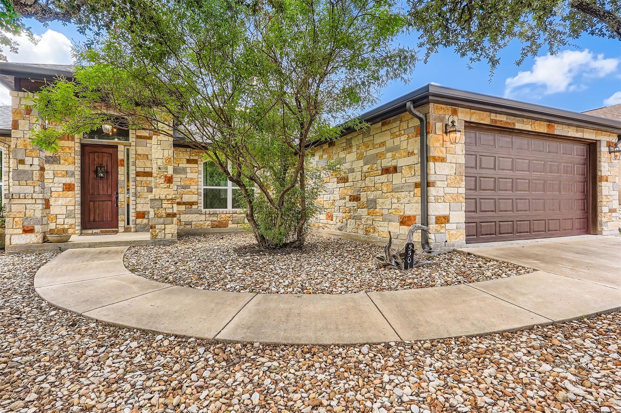 5501 Hitching Post Lago Vista TX 78645