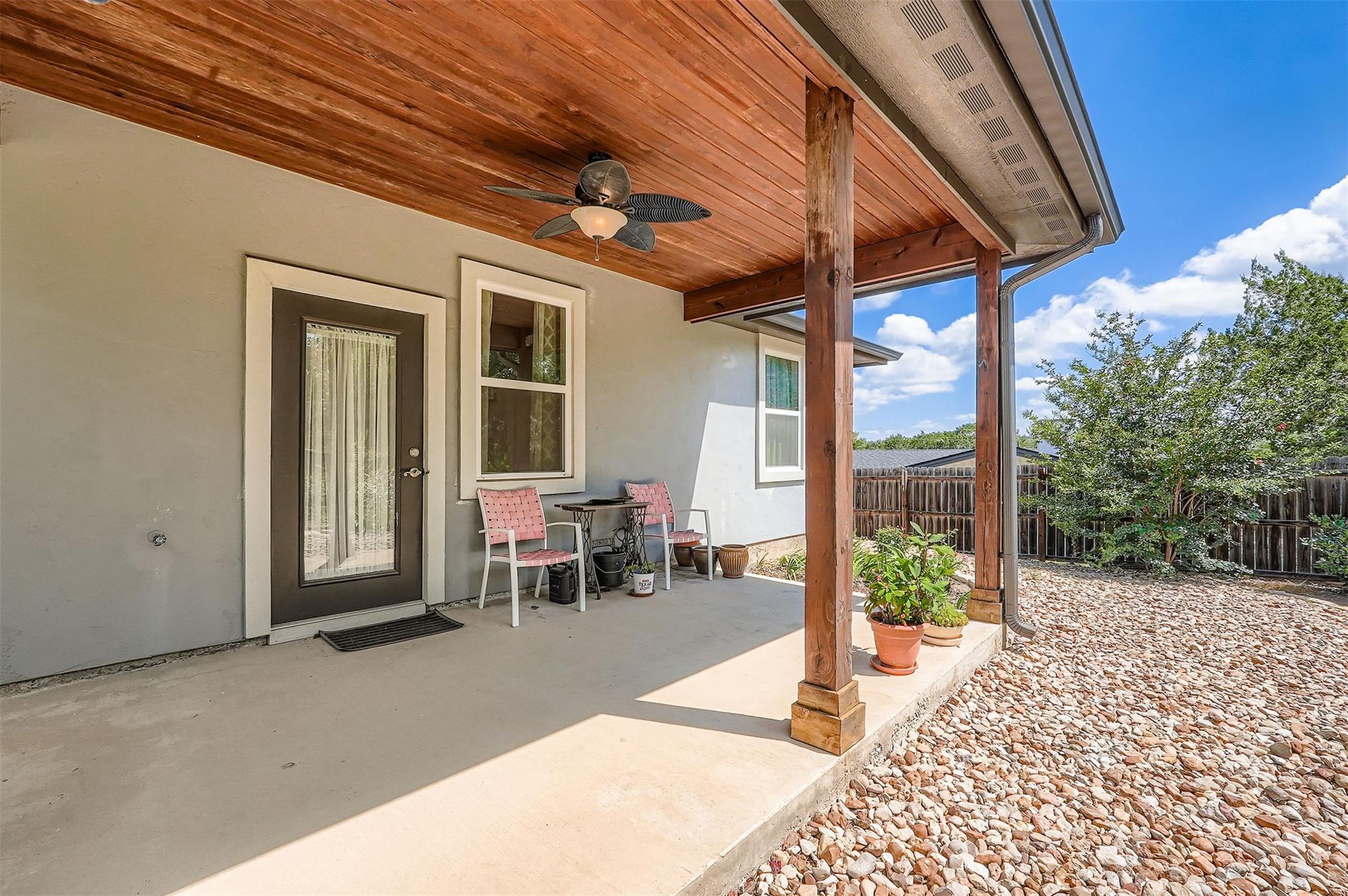 5501 Hitching Post Lago Vista TX 78645