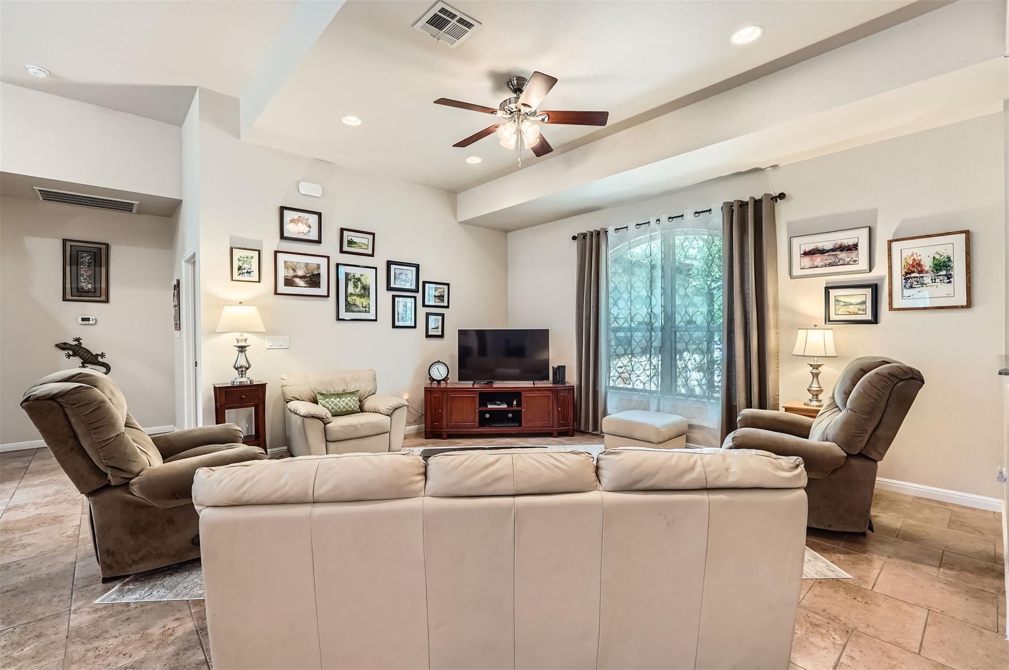 5501 Hitching Post Lago Vista TX 78645