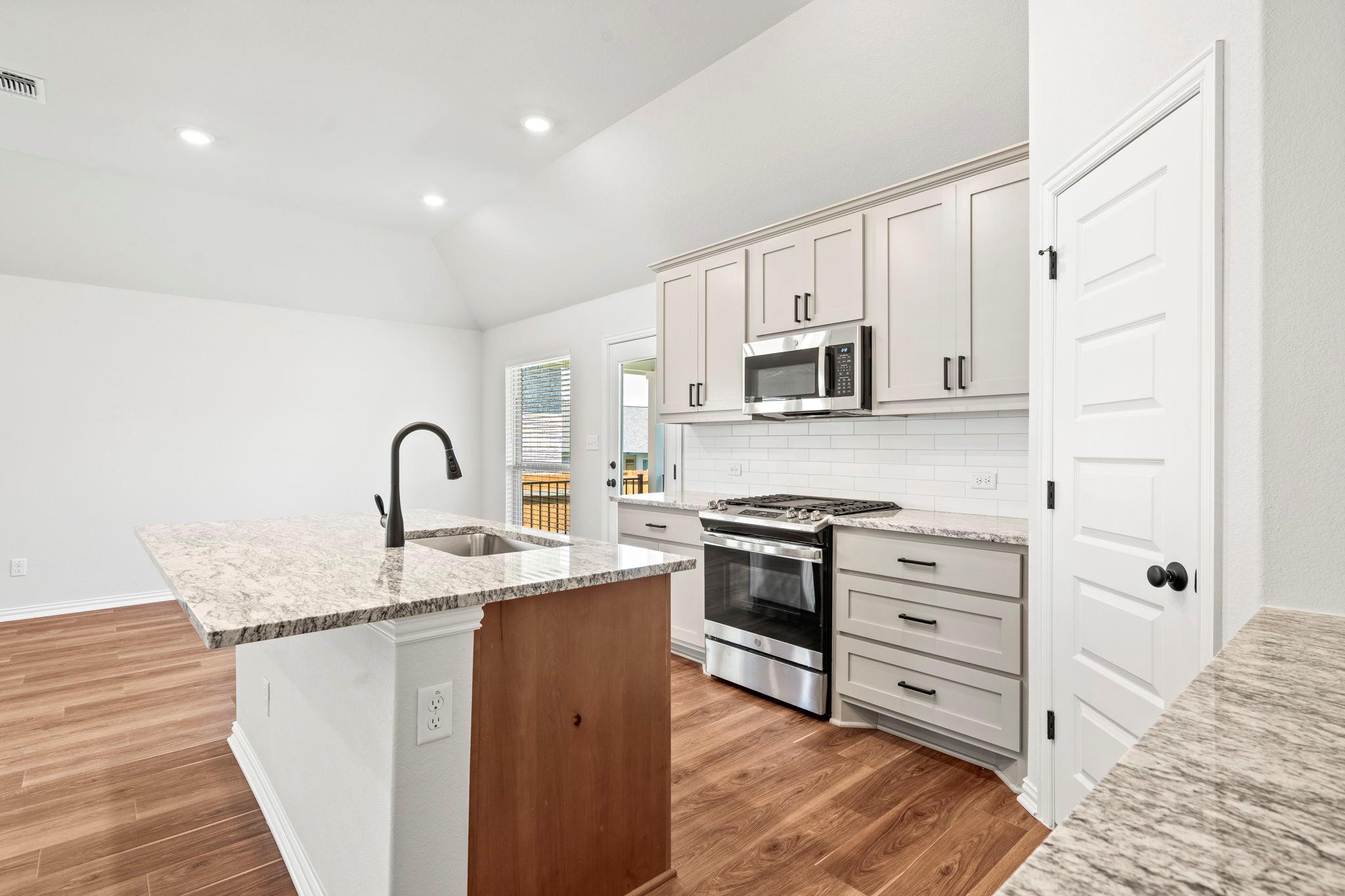 341 Fawn River Run Kyle TX 78640
