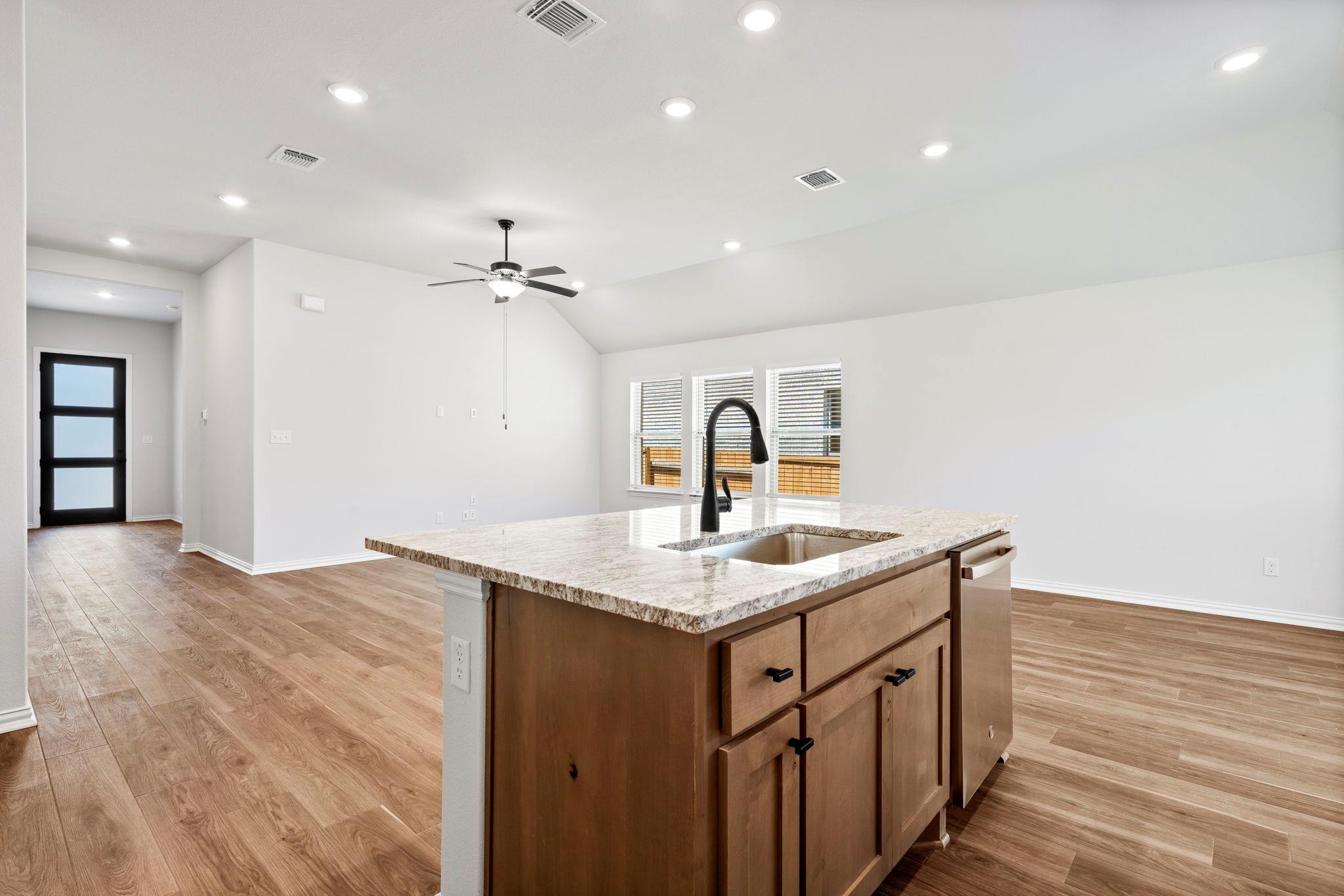 341 Fawn River Run Kyle TX 78640