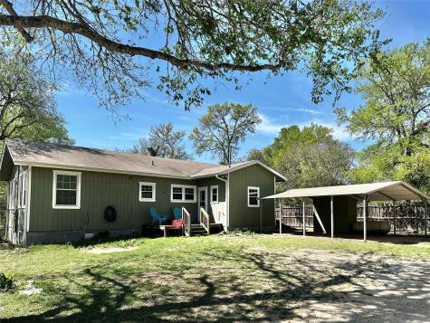 156 Clover Road Cedar Creek TX 78612