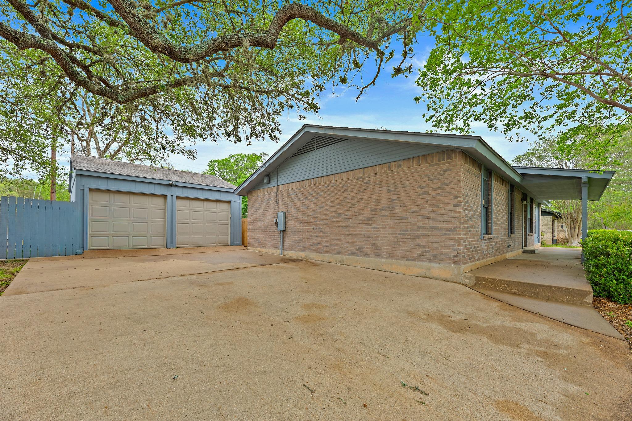 205 Hitching Post Drive Kyle TX 78640