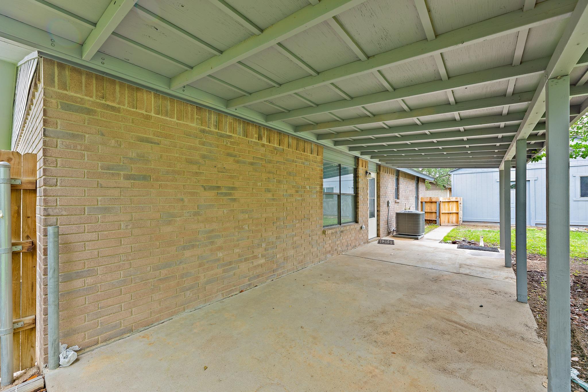 205 Hitching Post Drive Kyle TX 78640