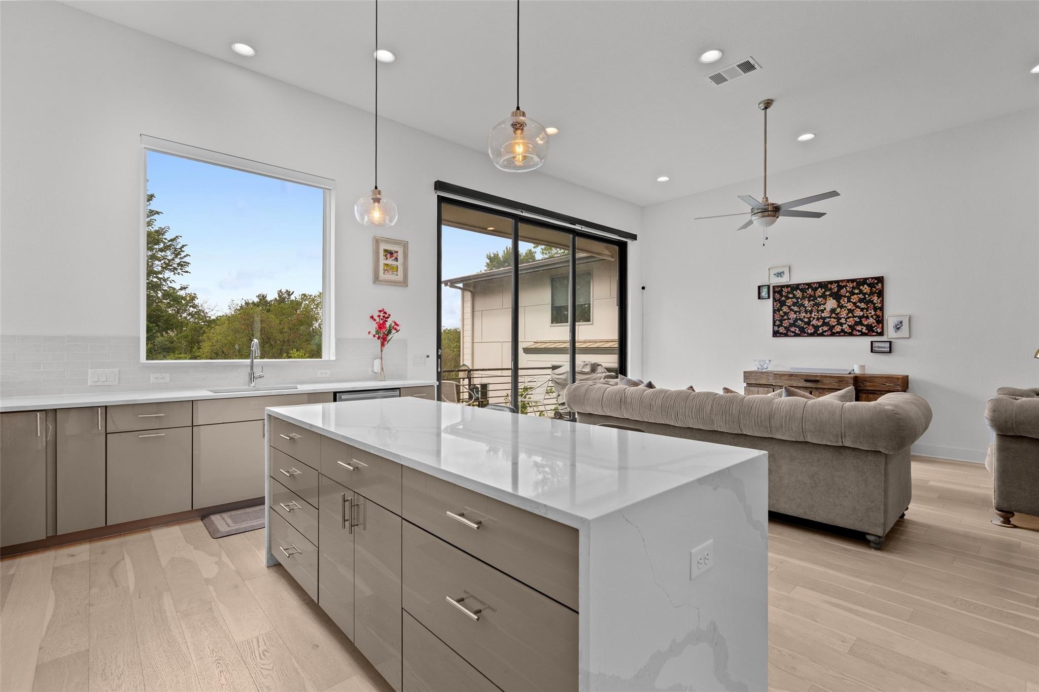 5408 Agatha Circle Austin TX 78724