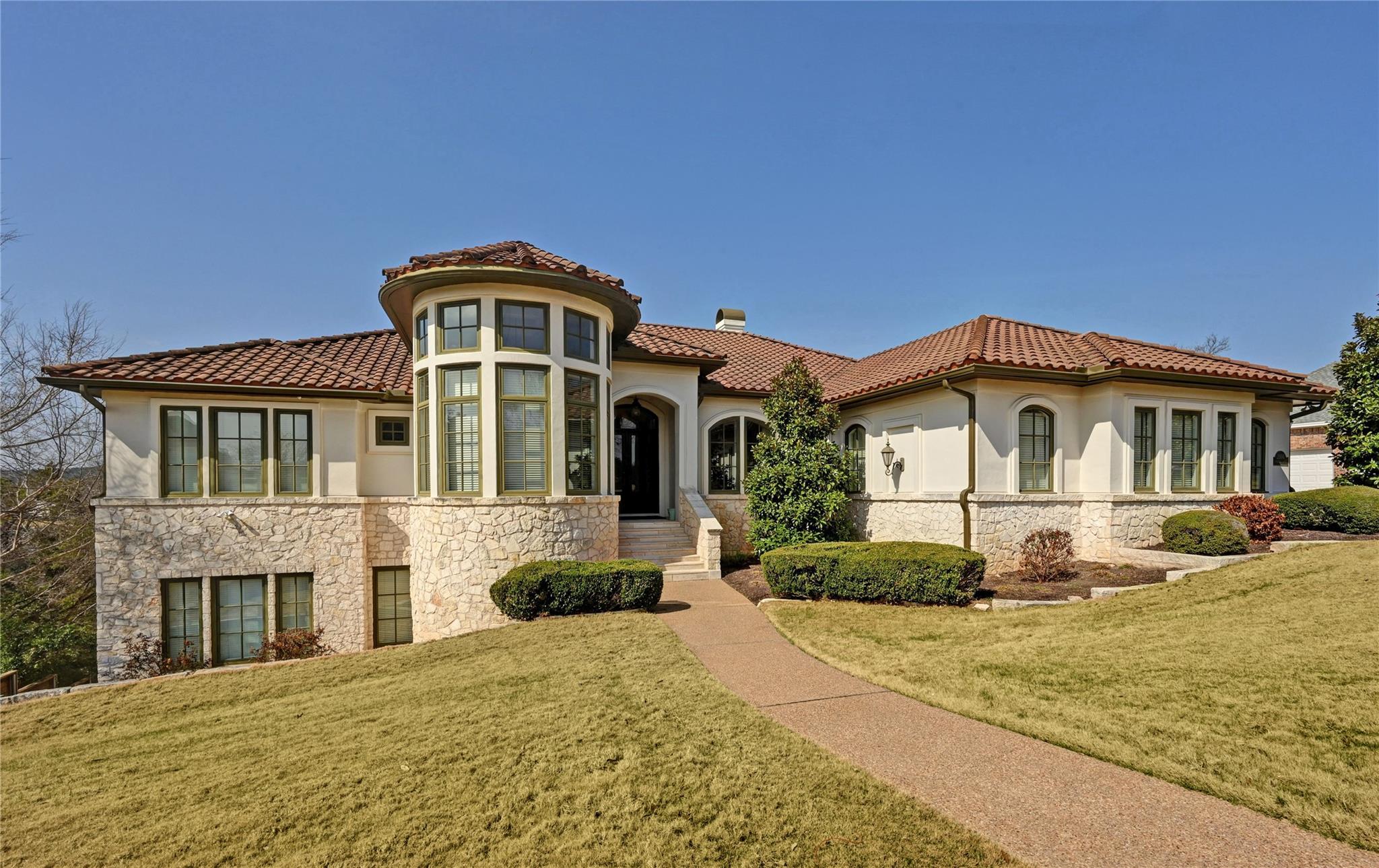 2004 Canonero Drive Austin TX 78746