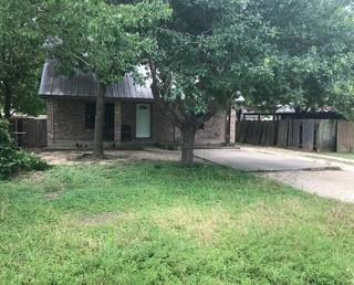 1017 W 3rd Street W Taylor TX 76574