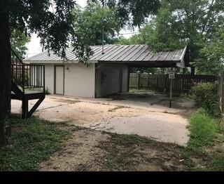 1017 W 3rd Street W Taylor TX 76574
