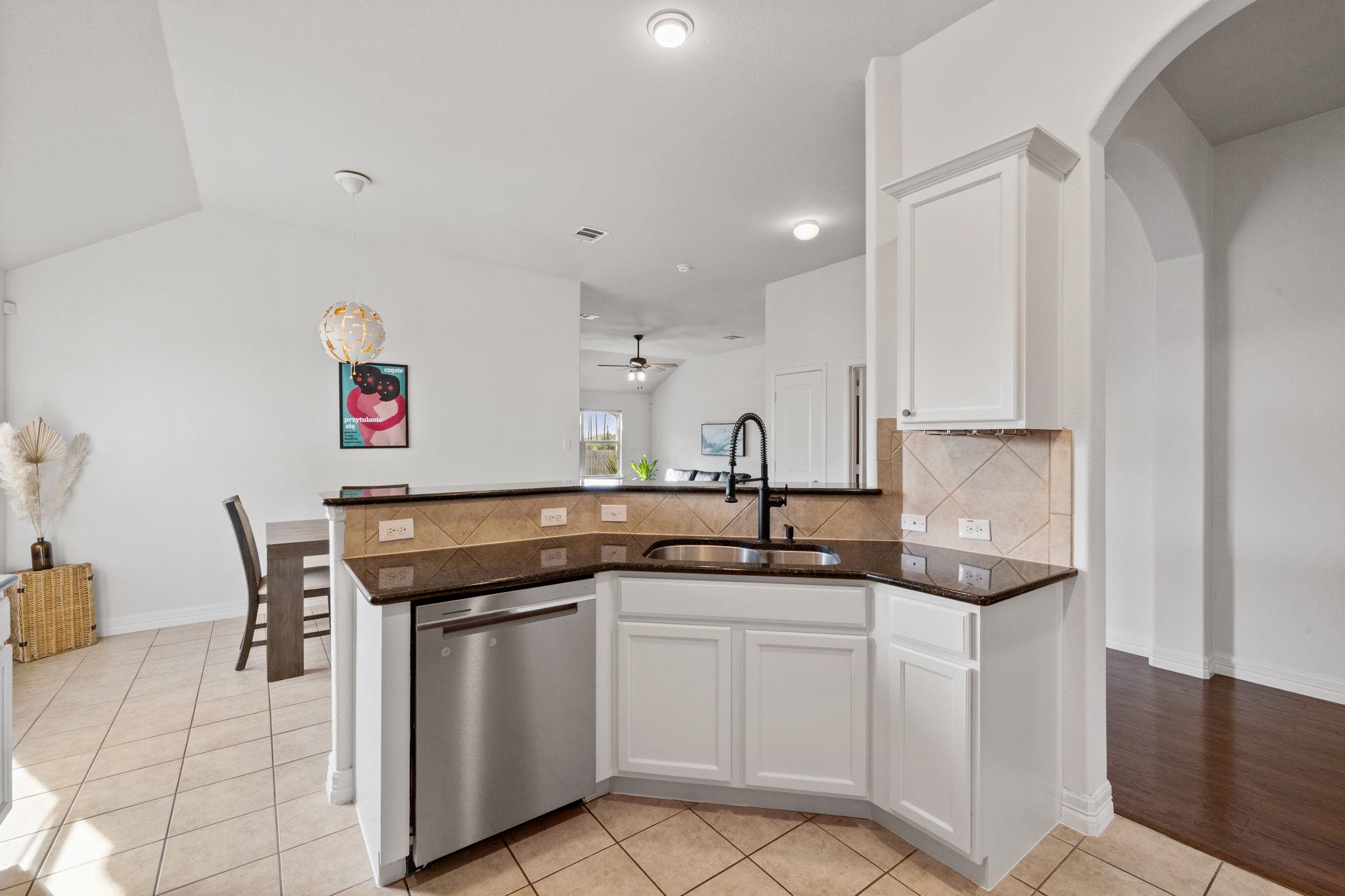 482 Travertine Trail Buda TX 78610