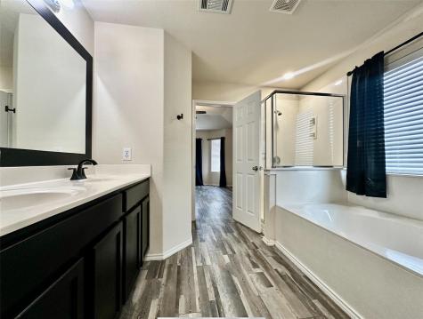 417 Bandara Woods Boulevard Elgin TX 78621