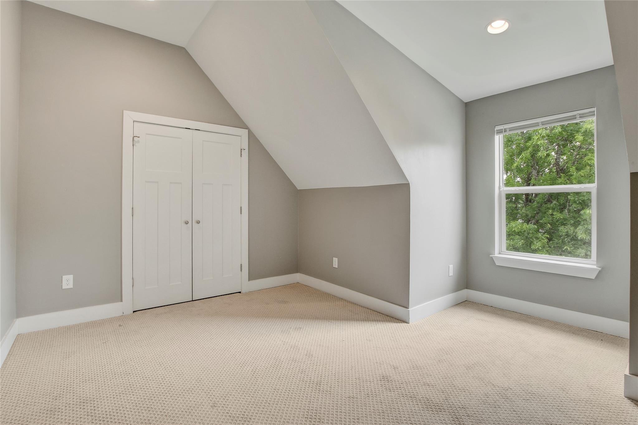 5109 Lott Avenue Austin TX 78721