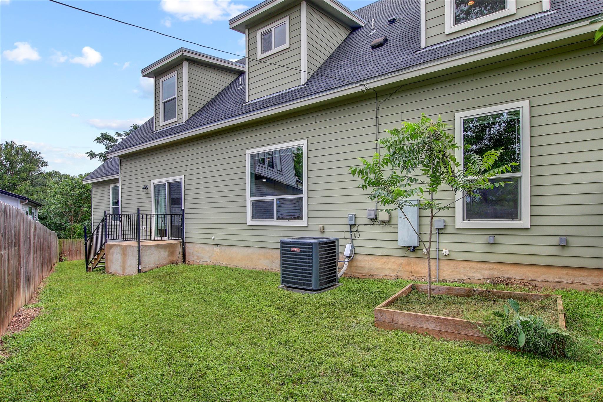 5109 Lott Avenue Austin TX 78721
