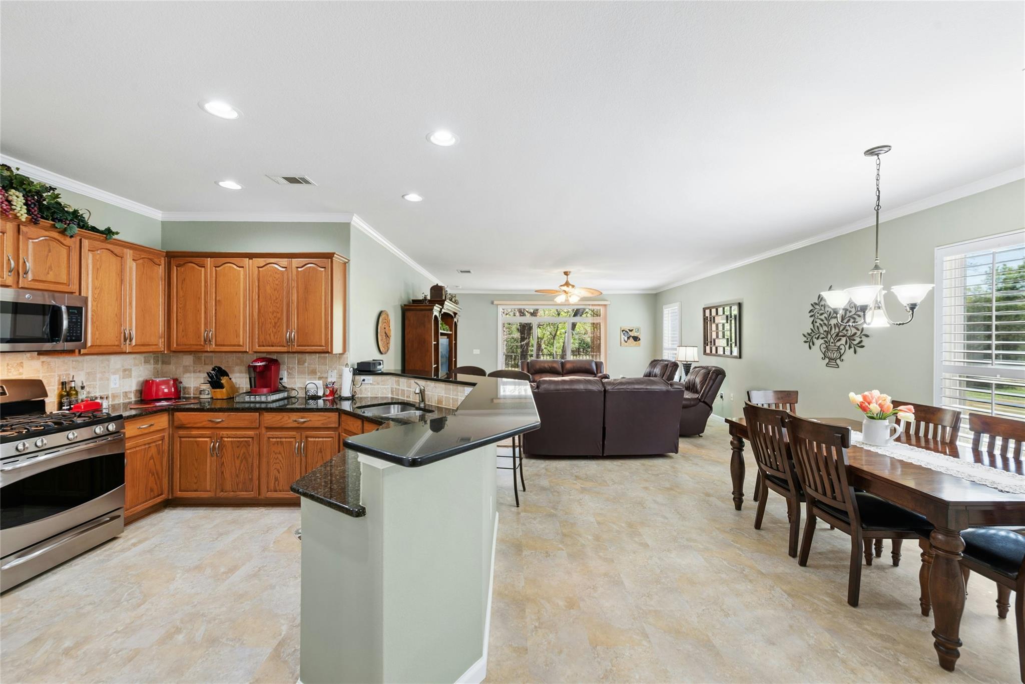 213 Crockett Loop Georgetown TX 78633