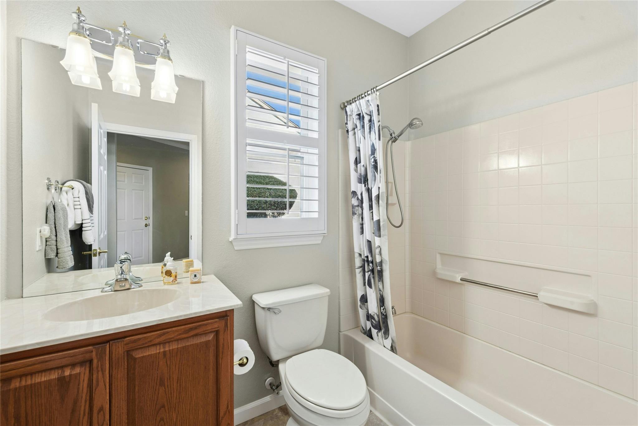 213 Crockett Loop Georgetown TX 78633