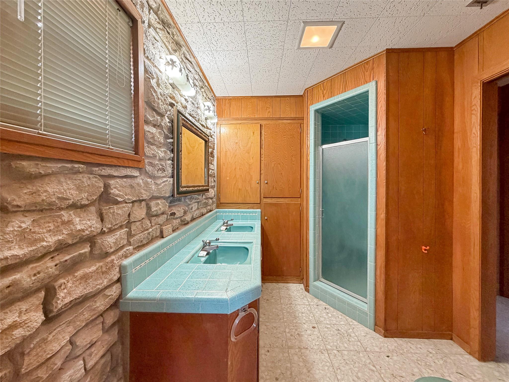 937 Hillcrest Forest Canyon Lake TX 78133