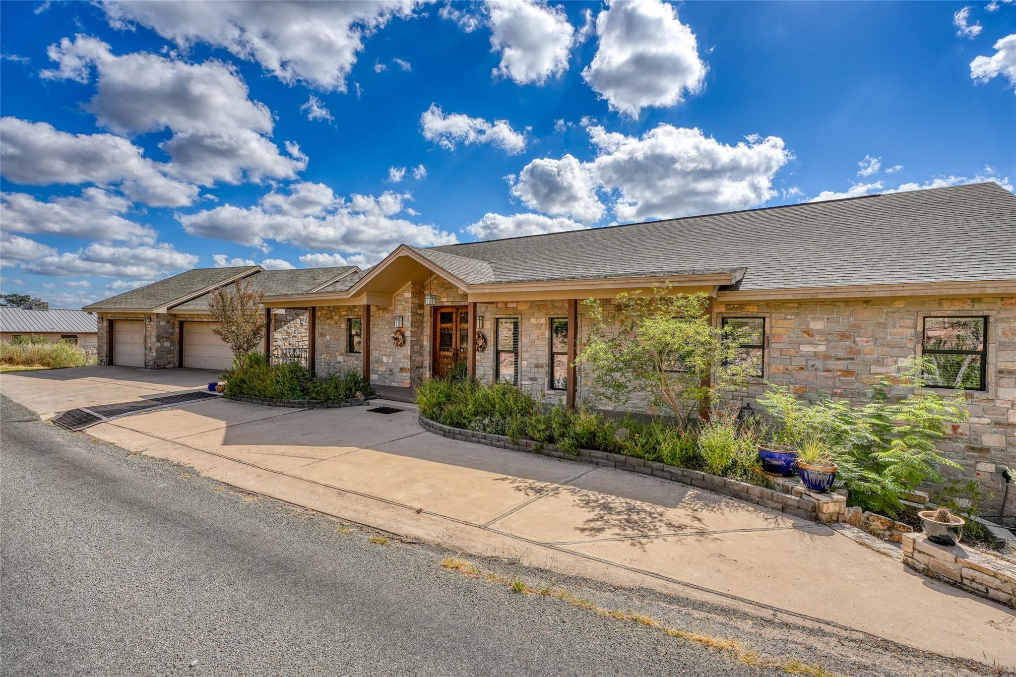 604 N Inwood Road Buchanan Dam TX 78609
