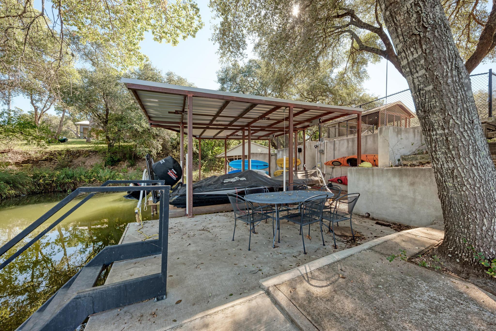 1113 County Road 132b Kingsland TX 78639