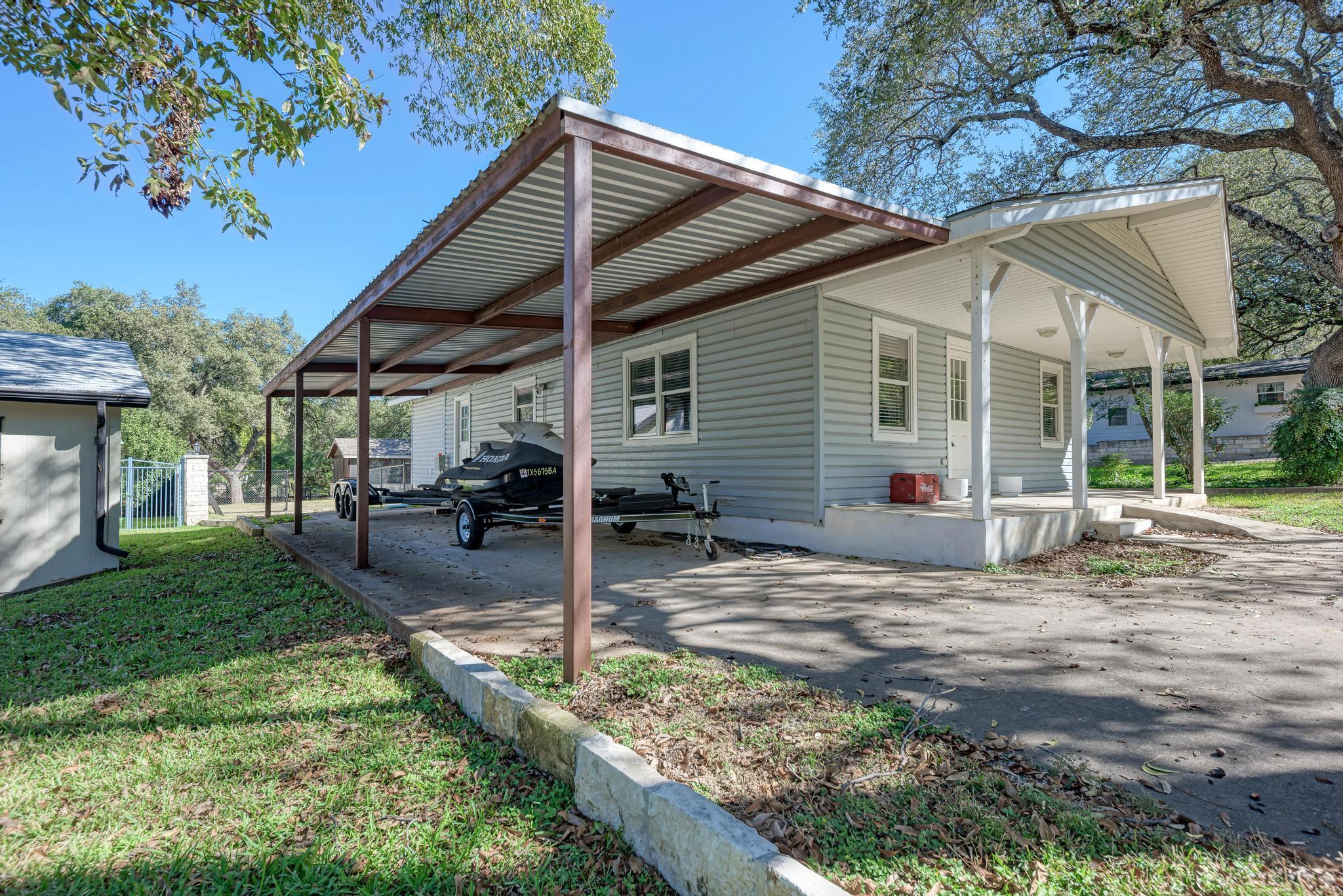 1113 County Road 132b Kingsland TX 78639