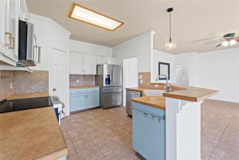 400 Rio Grande Avenue Hutto TX 78634