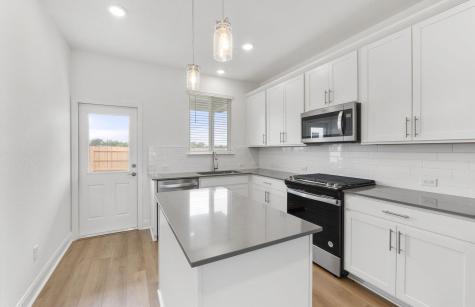 108 Blackfoot Daisy Path San Marcos TX 78666