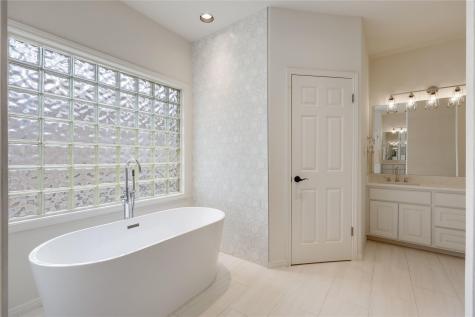 21604 Arrowhead Point Lago Vista TX 78645