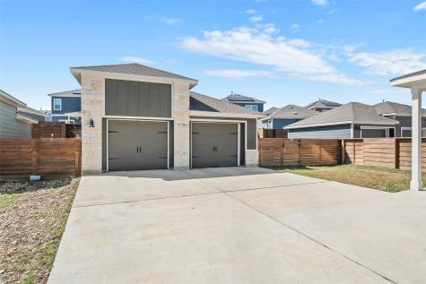 131 Santa Julia Kyle TX 78640