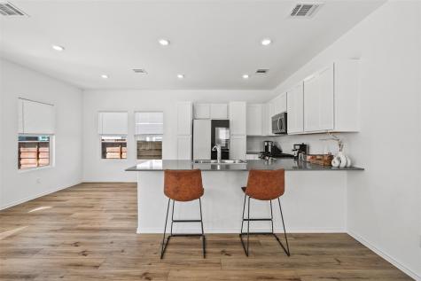 131 Santa Julia Kyle TX 78640