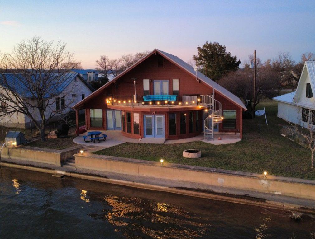 746 E Island Drive Bluffton TX 78607