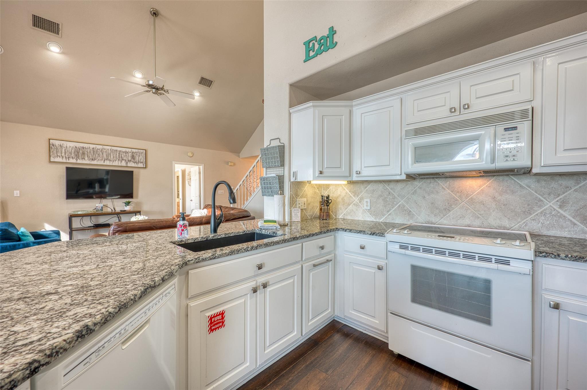 800 Scenic Loop Kingsland TX 78639