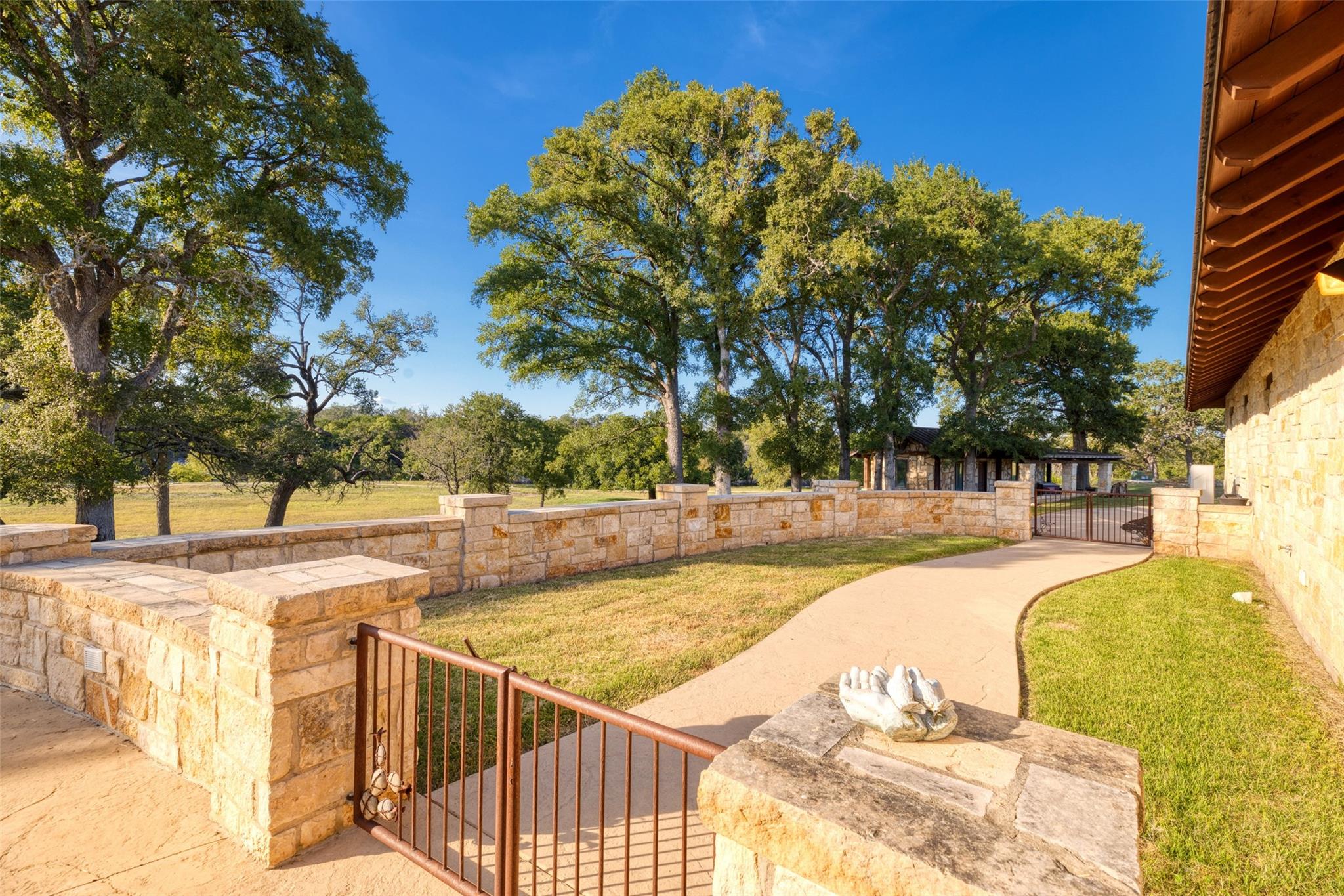 28ACRES 170 Goose Landing Way Harper TX 78631