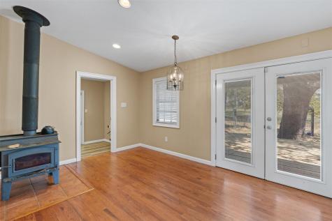 552 County Road 306 Rockdale TX 76567