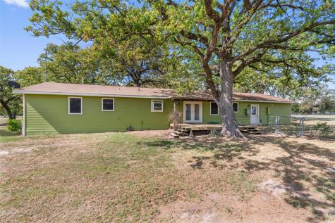552 County Road 306 Rockdale TX 76567