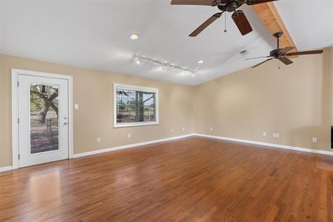 552 County Road 306 Rockdale TX 76567