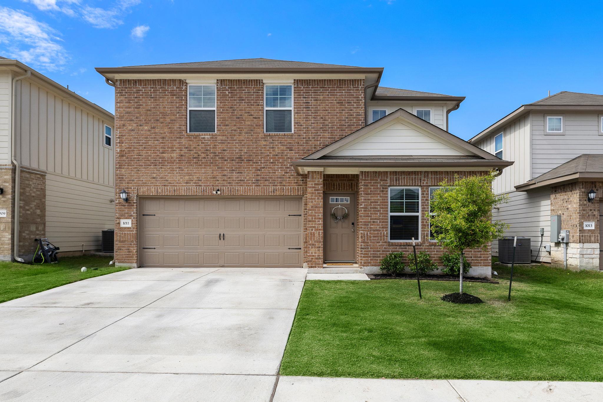 1011 Round Bale Road Hutto TX 78634