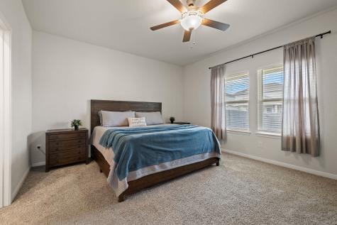 1011 Round Bale Road Hutto TX 78634