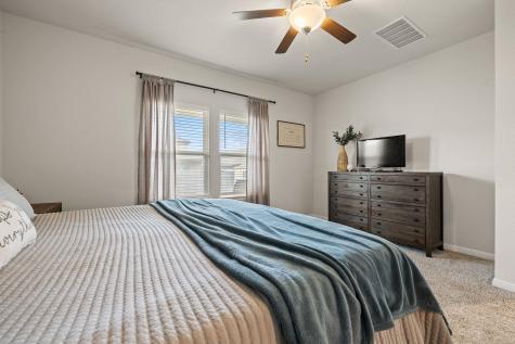 1011 Round Bale Road Hutto TX 78634