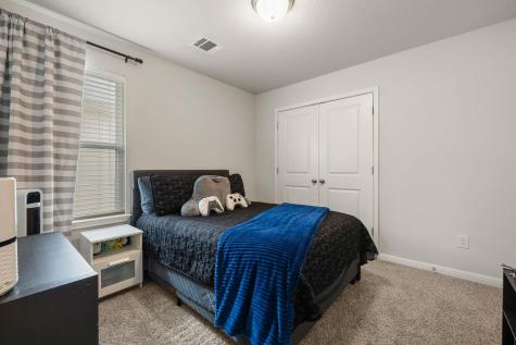 1011 Round Bale Road Hutto TX 78634